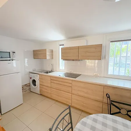 Cortijo Sunny Duplex With Heated Pool & Terrace In Playa De Americas בית נופש