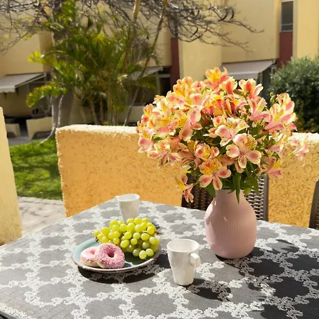 Cortijo Sunny Duplex With Heated Pool & Terrace In Playa De Americas